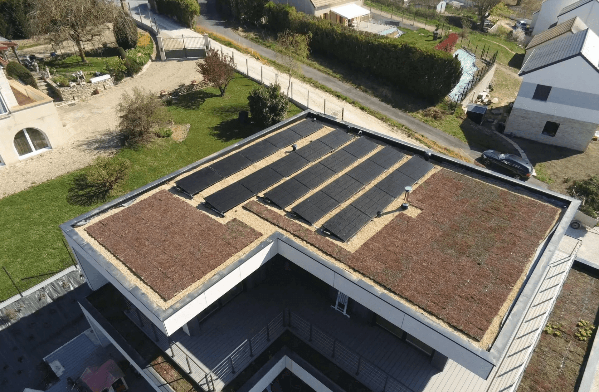 Installation panneau solaire toit terrasse